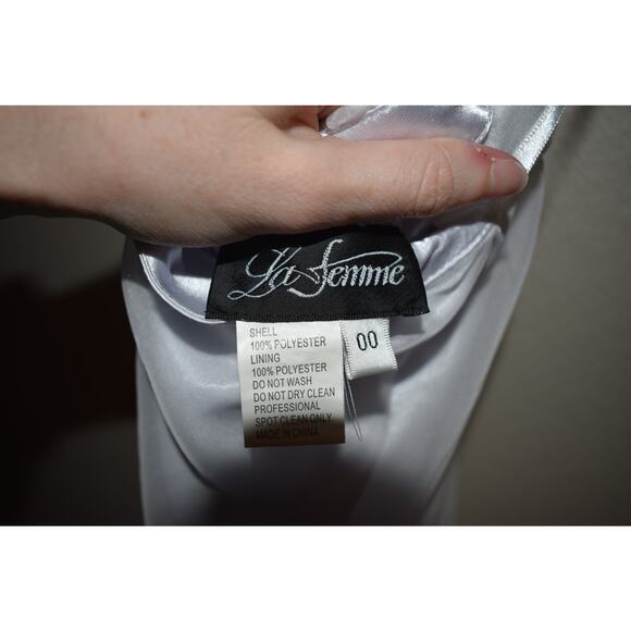 La Femme Embellished Strapless White Tulle Dress Size 00 - Picture 4 of 9